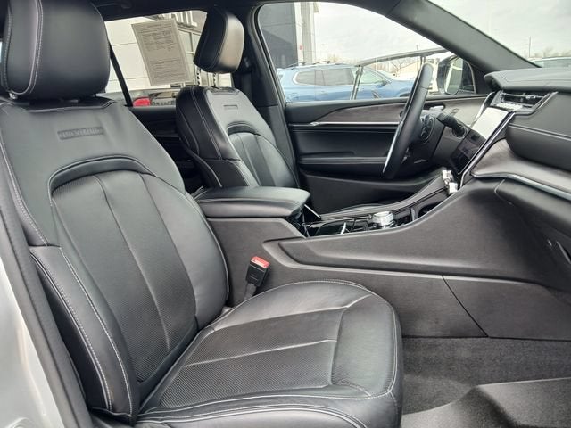 2022 Jeep Grand Cherokee Overland 4x4