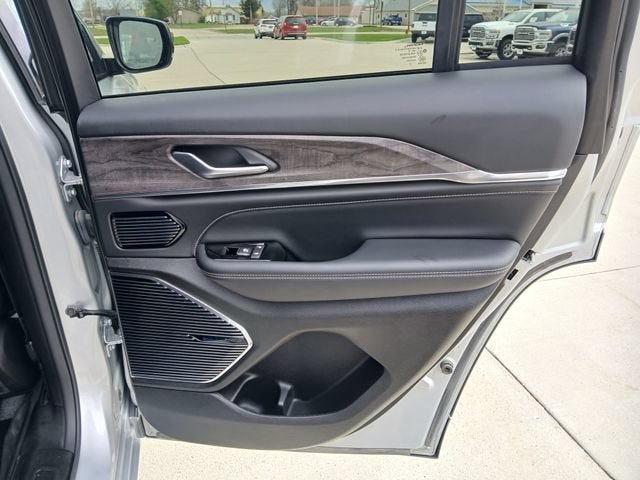 2022 Jeep Grand Cherokee Overland 4x4