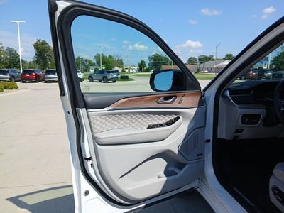 2022 Jeep Grand Cherokee Summit 4x4