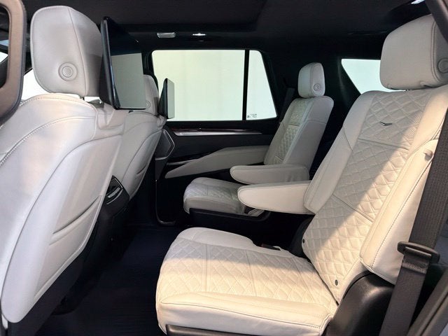 2025 Cadillac Escalade Premium Luxury Platinum