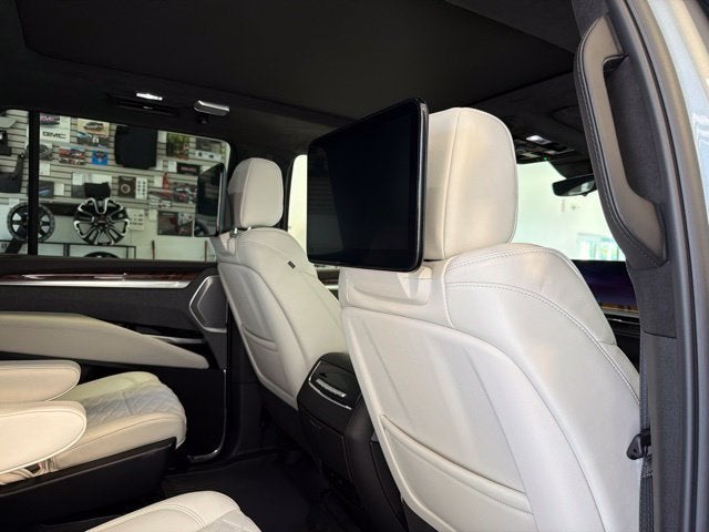 2025 Cadillac Escalade Premium Luxury Platinum
