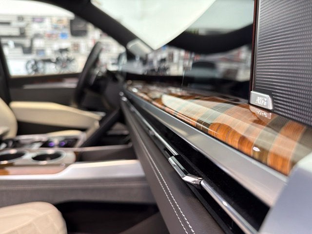 2025 Cadillac Escalade Premium Luxury Platinum