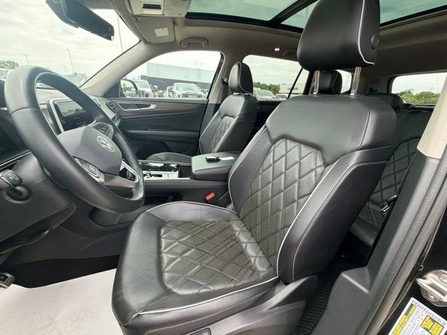 2024 Volkswagen Atlas 2.0T SEL Premium R-Line