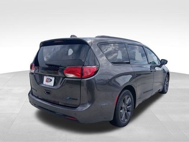 2020 Chrysler Pacifica Hybrid Red S Edition