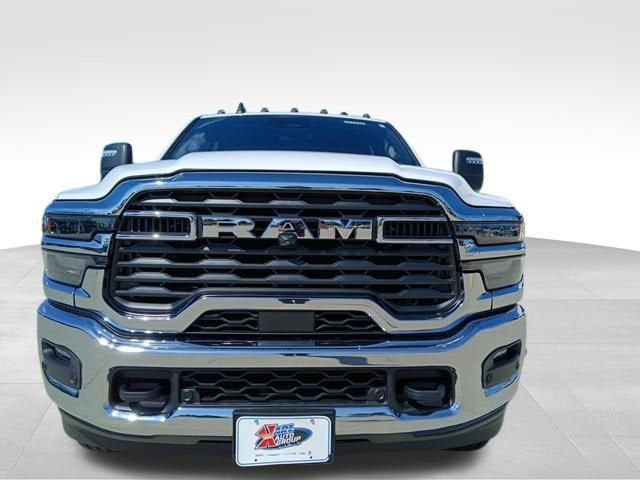 2025 RAM 2500 Tradesman Crew Cab 4x4 6'4" Box