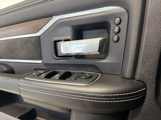 2022 RAM 2500 Laramie Crew Cab 4x4 6'4" Box