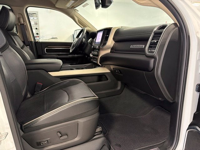 2022 RAM 2500 Laramie Crew Cab 4x4 6'4" Box