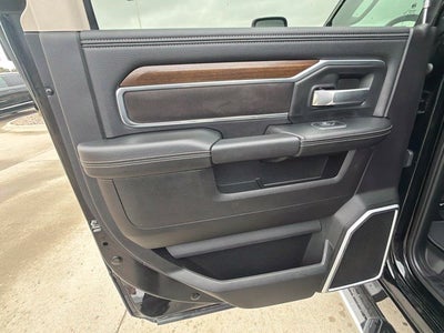 2023 RAM 2500 Laramie Crew Cab 4x4 6'4" Box