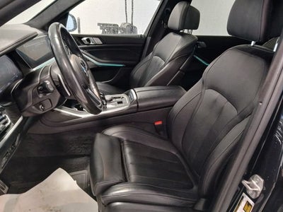 2022 BMW X7 M50i