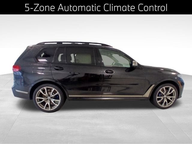 2022 BMW X7 M50i