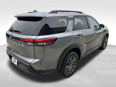 2022 Nissan Pathfinder SV